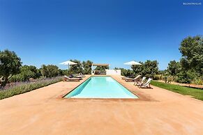 1917 Villa Malusida by Perle di Puglia