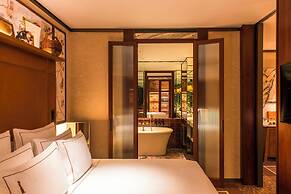 Brach Madrid - Evok Collection