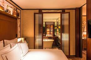 Brach Madrid - Evok Collection