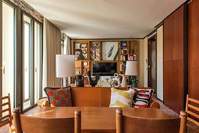 Brach Madrid - Evok Collection