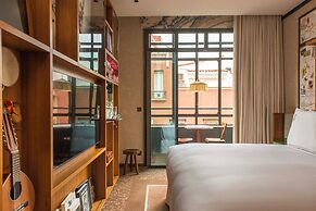 Brach Madrid - Evok Collection