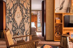 Brach Madrid - Evok Collection