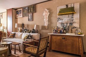 Brach Madrid - Evok Collection
