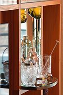 Brach Madrid - Evok Collection