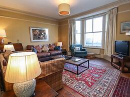 11a Market Cross Place