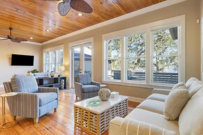 Blackwater Bay Hideaway by Avantstay Waterfront, Pool, Dock, Hot Tub