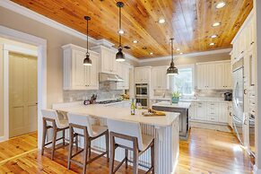 Blackwater Bay Hideaway by Avantstay Waterfront, Pool, Dock, Hot Tub