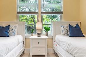 Amalfi Breeze by Avantstay Walk to the Beach, Luxe Design