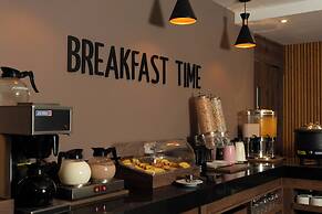 Hotel ByHours Las Americas