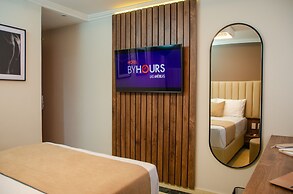 Hotel ByHours Las Americas