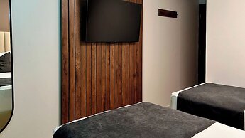 Hotel ByHours Las Americas