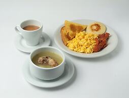 Hotel ByHours Las Americas