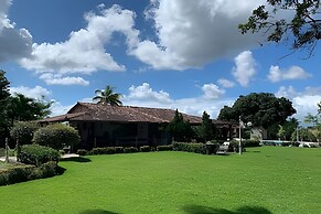 Sítio em Aldeia com piscina vista vale