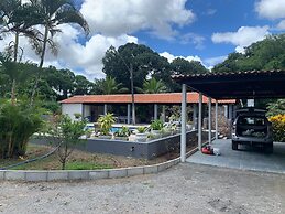 Aconchegante Sítio em Aldeia com Piscina