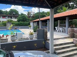 Aconchegante Sítio em Aldeia com Piscina