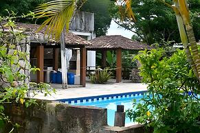 Aconchegante Sítio em Aldeia com Piscina