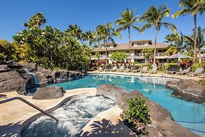 Hale Laki Stunning Resort Condo, Walk to Beach!