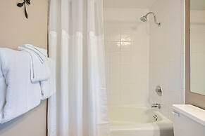 Peak 9 Mountainside Incredible Ski In, Ski Out!