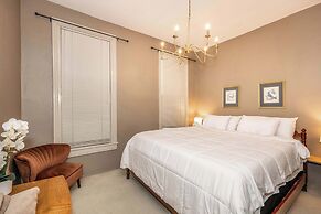 Historic Gem Russell Suite 2
