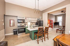 Historic Gem Russell Suite 2
