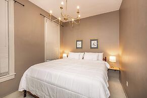 Historic Gem Russell Suite 2