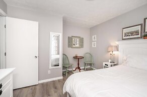 Arkstone Retreat 3 - Only 4 minutes to the Ark!
