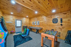 Misty Creek Cabin Private 3 BDR w/ Game Room!