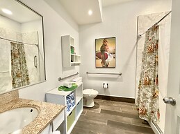 Disney Tropical Oasis at Bahama Bay New 3 Bdr!