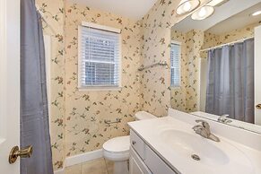 Gatlinburg Getaway 2 BDR in the Heart of Town!