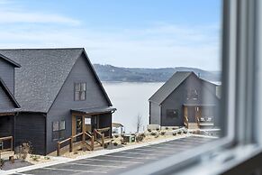 Rocky Shores Retreat - Indoor Pool Open