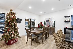 Rocky Shores Retreat - Indoor Pool Open