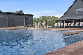 Rocky Shores Retreat - Indoor Pool Open