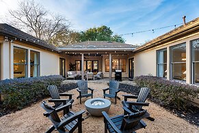 Chic & Secluded 4 BDR in Desirable Tarrytown!