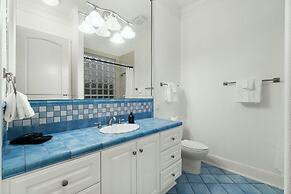 Chic & Secluded 4 BDR in Desirable Tarrytown!