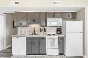 Adorable Fall Creek Condo - 10 Min to Table Rock!