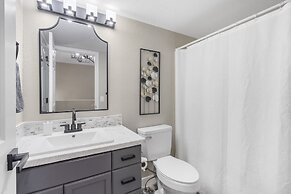 Adorable Fall Creek Condo - 10 Min to Table Rock!