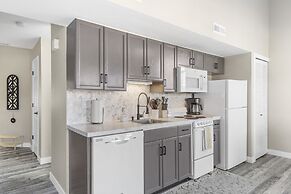 Adorable Fall Creek Condo - 10 Min to Table Rock!