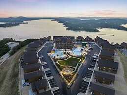 A Birds Eye Bridge View - 5 BDR w/ Private Hot Tub