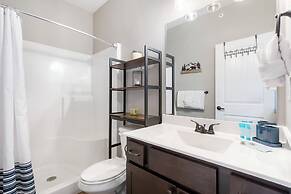 A Birds Eye Bridge View - 5 BDR w/ Private Hot Tub