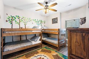A Birds Eye Bridge View - 5 BDR w/ Private Hot Tub
