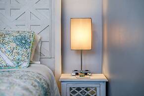 The Hideaway at Hayloft Lodge Chic & Unique Stay