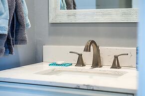 The Hideaway at Hayloft Lodge Chic & Unique Stay