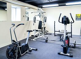 The Hideaway at Hayloft Lodge Chic & Unique Stay