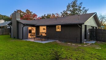 Quiet 3 Bedroom Home Walkable to Zilker Park