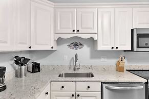 Hilton Head Hangout 2 BDR Resort Condo by Beach!