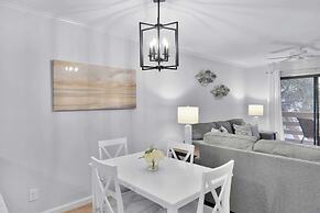 Hilton Head Hangout 2 BDR Resort Condo by Beach!