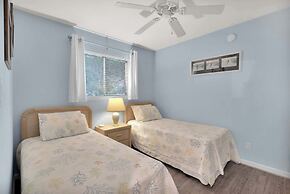 Hilton Head Hangout 2 BDR Resort Condo by Beach!