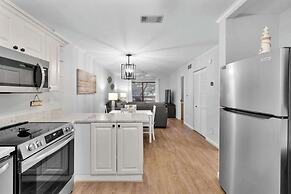 Hilton Head Hangout 2 BDR Resort Condo by Beach!