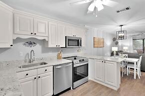 Hilton Head Hangout 2 BDR Resort Condo by Beach!