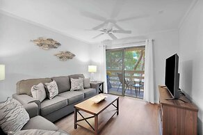 Hilton Head Hangout 2 BDR Resort Condo by Beach!